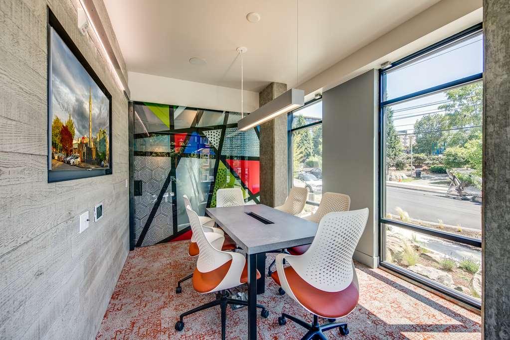 ホテル Sentral Seattle Slu 設備 写真